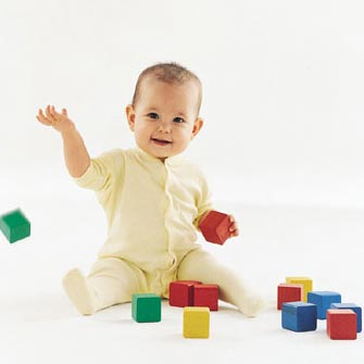 Desarrollo físico y mental de un bebé de seis meses